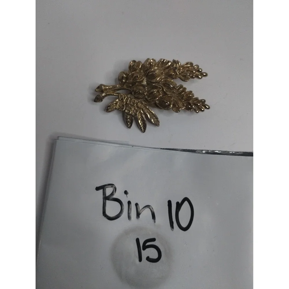 VTG WIBC Women's International Bowling Congress 1968 Gold Tone Brooch Pin Floral